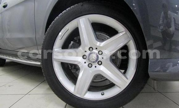 Buy Used Mercedes-Benz ML–Class Silver Car in Maseru in Maseru Buy Used Mercedes-Benz ML–Class Silver Car in Maseru in Maseru