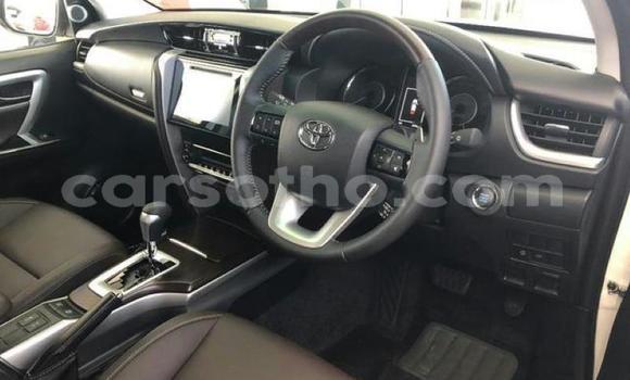 Buy Used Toyota Fortuner White Car in Maseru in Maseru Buy Used Toyota Fortuner White Car in Maseru in Maseru
