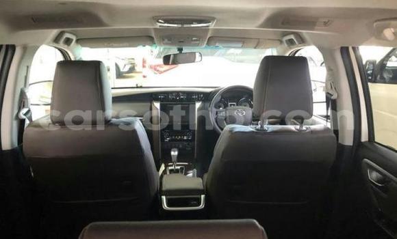 Buy Used Toyota Fortuner White Car in Maseru in Maseru Buy Used Toyota Fortuner White Car in Maseru in Maseru