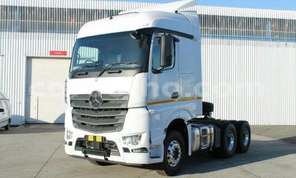 Buy Used Mercedes‒Benz Arocs White Truck in Maseru in Maseru