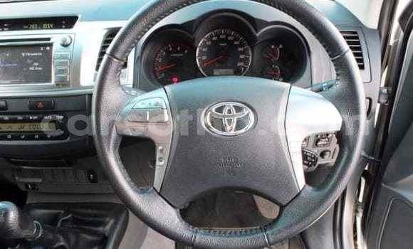 Buy Used Toyota Hilux White Car in Maseru in Maseru Buy Used Toyota Hilux White Car in Maseru in Maseru