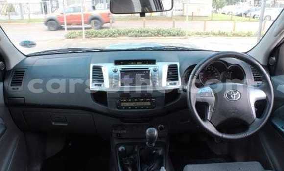 Buy Used Toyota Hilux White Car in Maseru in Maseru Buy Used Toyota Hilux White Car in Maseru in Maseru