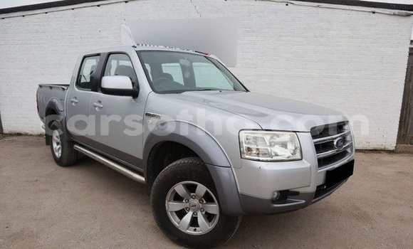 Sayi Na hannu Ford Ranger Silver Mota in Maseru a Maseru Sayi Na hannu Ford Ranger Silver Mota in Maseru a Maseru