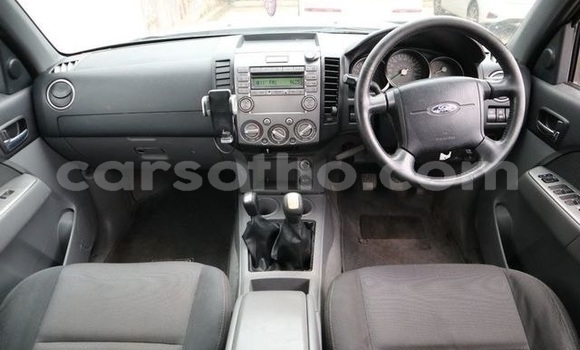 Sayi Na hannu Ford Ranger Silver Mota in Maseru a Maseru Sayi Na hannu Ford Ranger Silver Mota in Maseru a Maseru