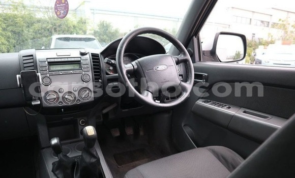 Sayi Na hannu Ford Ranger Silver Mota in Maseru a Maseru Sayi Na hannu Ford Ranger Silver Mota in Maseru a Maseru