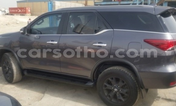 Sayi Na hannu Toyota Fortuner Other Mota in Maseru a Maseru Sayi Na hannu Toyota Fortuner Other Mota in Maseru a Maseru