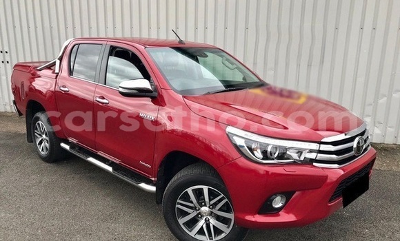 Sayi Na hannu Toyota Hilux Red Mota in Maseru a Maseru Sayi Na hannu Toyota Hilux Red Mota in Maseru a Maseru