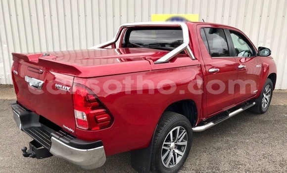 Sayi Na hannu Toyota Hilux Red Mota in Maseru a Maseru Sayi Na hannu Toyota Hilux Red Mota in Maseru a Maseru