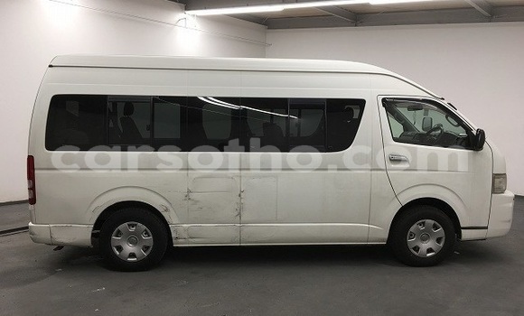 Sayi Na hannu Toyota Hiace White Mota in Maseru a Maseru Sayi Na hannu Toyota Hiace White Mota in Maseru a Maseru