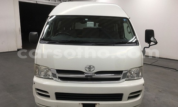 Sayi Na hannu Toyota Hiace White Mota in Maseru a Maseru Sayi Na hannu Toyota Hiace White Mota in Maseru a Maseru
