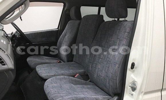 Sayi Na hannu Toyota Hiace White Mota in Maseru a Maseru Sayi Na hannu Toyota Hiace White Mota in Maseru a Maseru