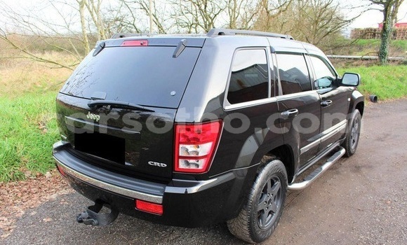 Sayi Na hannu Jeep Grand Cherokee Black Mota in Maseru a Maseru Sayi Na hannu Jeep Grand Cherokee Black Mota in Maseru a Maseru