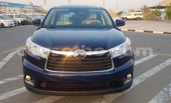 Sayi Imported Toyota Highlander Blue Mota in Import - Dubai a Maseru Sayi Imported Toyota Highlander Blue Mota in Import - Dubai a Maseru