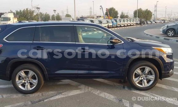 Sayi Imported Toyota Highlander Blue Mota in Import - Dubai a Maseru Sayi Imported Toyota Highlander Blue Mota in Import - Dubai a Maseru