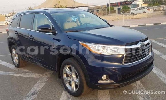 Sayi Imported Toyota Highlander Blue Mota in Import - Dubai a Maseru Sayi Imported Toyota Highlander Blue Mota in Import - Dubai a Maseru