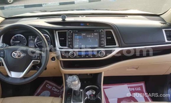 Sayi Imported Toyota Highlander Blue Mota in Import - Dubai a Maseru Sayi Imported Toyota Highlander Blue Mota in Import - Dubai a Maseru