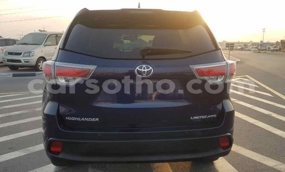 Sayi Imported Toyota Highlander Blue Mota in Import - Dubai a Maseru Sayi Imported Toyota Highlander Blue Mota in Import - Dubai a Maseru