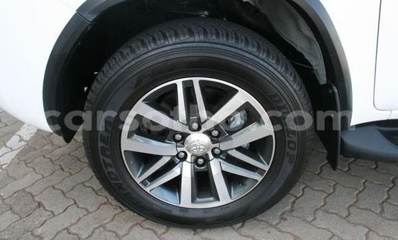 اشتري مستعمل Toyota Fortuner White سيارة في Maputsoe في Leribe اشتري مستعمل Toyota Fortuner White سيارة في Maputsoe في Leribe