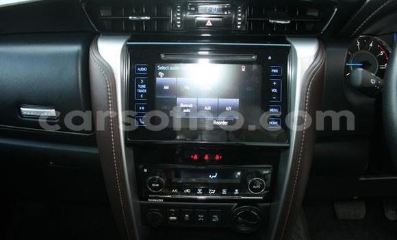 اشتري مستعمل Toyota Fortuner White سيارة في Maputsoe في Leribe اشتري مستعمل Toyota Fortuner White سيارة في Maputsoe في Leribe
