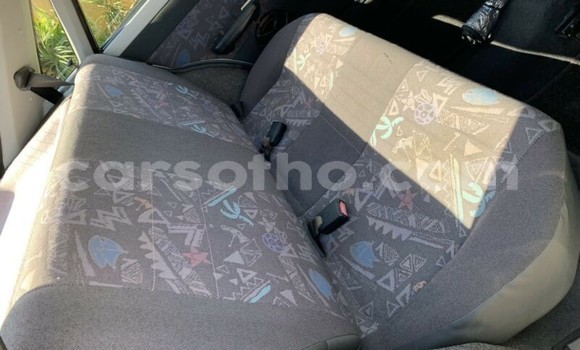 Acheter Occasion Voiture Mazda 323 Gris à Maseru, Maseru Acheter Occasion Voiture Mazda 323 Gris à Maseru, Maseru