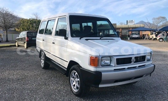 Acheter Occasion Voiture Toyota Venza Blanc à Maseru, Maseru Acheter Occasion Voiture Toyota Venza Blanc à Maseru, Maseru