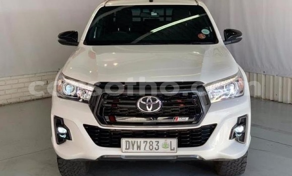 Buy Used Toyota Hilux White Car in Maseru in Maseru Buy Used Toyota Hilux White Car in Maseru in Maseru