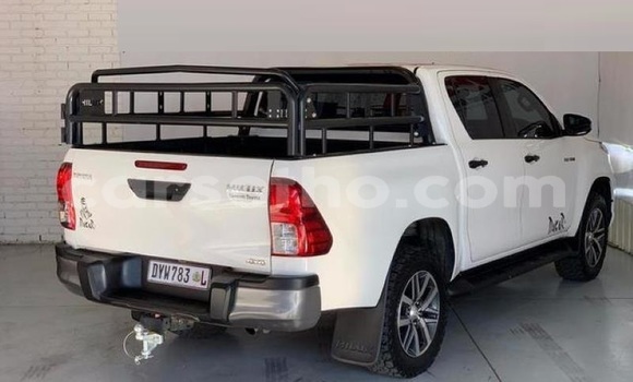 Buy Used Toyota Hilux White Car in Maseru in Maseru Buy Used Toyota Hilux White Car in Maseru in Maseru