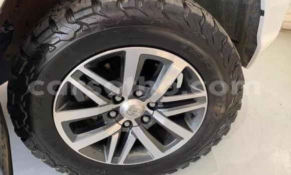 Buy Used Toyota Hilux White Car in Maseru in Maseru Buy Used Toyota Hilux White Car in Maseru in Maseru