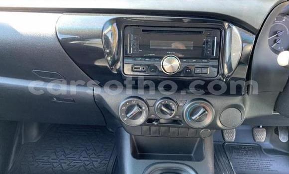 Buy Used Toyota Hilux Silver Car in Maseru in Maseru Buy Used Toyota Hilux Silver Car in Maseru in Maseru