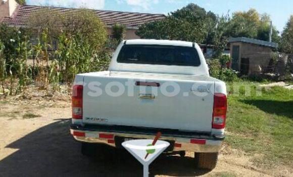 اشتري مستعمل Toyota Hilux White سيارة في Maseru في Maseru اشتري مستعمل Toyota Hilux White سيارة في Maseru في Maseru