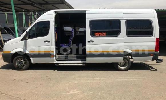Sayi Na hannu Volkswagen Transporter White Mota in Hlotse a Leribe Sayi Na hannu Volkswagen Transporter White Mota in Hlotse a Leribe