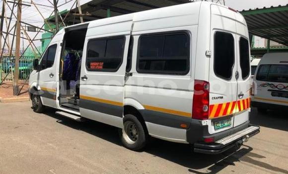 Sayi Na hannu Volkswagen Transporter White Mota in Hlotse a Leribe Sayi Na hannu Volkswagen Transporter White Mota in Hlotse a Leribe
