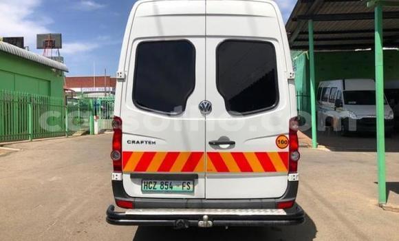 Sayi Na hannu Volkswagen Transporter White Mota in Hlotse a Leribe Sayi Na hannu Volkswagen Transporter White Mota in Hlotse a Leribe
