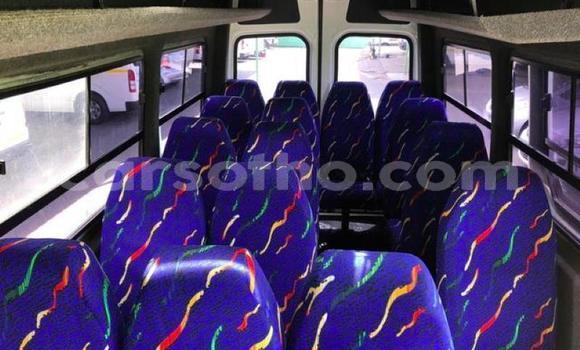 Sayi Na hannu Volkswagen Transporter White Mota in Hlotse a Leribe Sayi Na hannu Volkswagen Transporter White Mota in Hlotse a Leribe