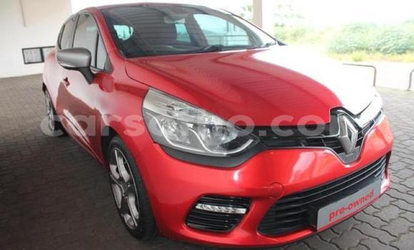Buy Used Renault Clio Red Car in Butha Buthe in Butha-Buthe Buy Used Renault Clio Red Car in Butha Buthe in Butha-Buthe