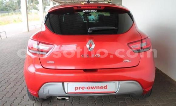 Buy Used Renault Clio Red Car in Butha Buthe in Butha-Buthe Buy Used Renault Clio Red Car in Butha Buthe in Butha-Buthe