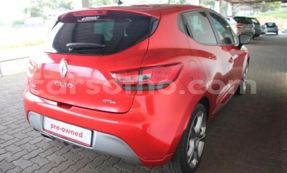 Buy Used Renault Clio Red Car in Butha Buthe in Butha-Buthe Buy Used Renault Clio Red Car in Butha Buthe in Butha-Buthe