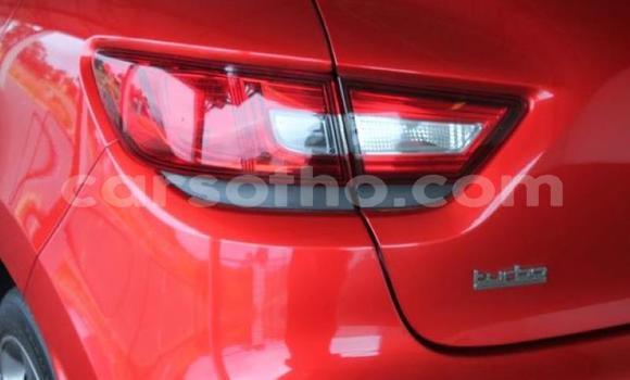 Buy Used Renault Clio Red Car in Butha Buthe in Butha-Buthe Buy Used Renault Clio Red Car in Butha Buthe in Butha-Buthe
