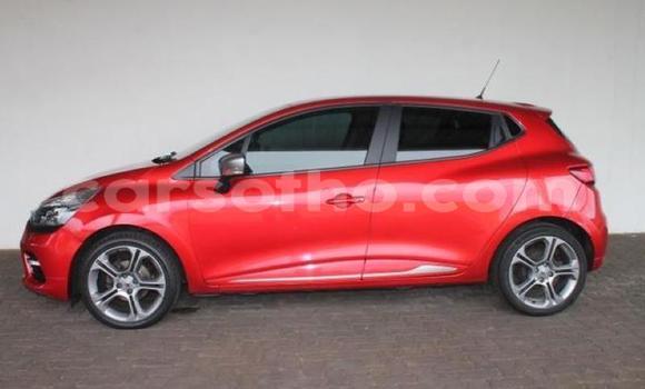 Buy Used Renault Clio Red Car in Butha Buthe in Butha-Buthe Buy Used Renault Clio Red Car in Butha Buthe in Butha-Buthe