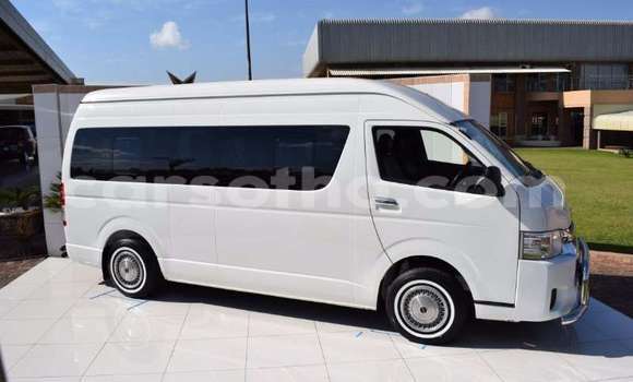 Sayi Na hannu Toyota Hiace White Mota in Maseru a Maseru Sayi Na hannu Toyota Hiace White Mota in Maseru a Maseru