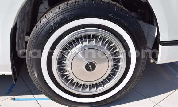 Sayi Na hannu Toyota Hiace White Mota in Maseru a Maseru Sayi Na hannu Toyota Hiace White Mota in Maseru a Maseru