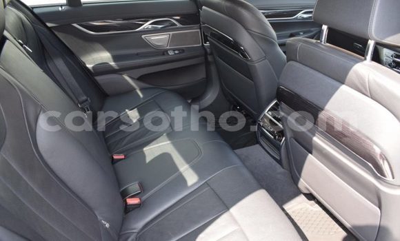 Sayi Na hannu BMW 7er Silver Mota in Maseru a Maseru Sayi Na hannu BMW 7er Silver Mota in Maseru a Maseru