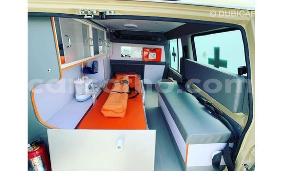 اشتري Imported Toyota Land Cruiser White سيارة في Import - Dubai في Maseru اشتري Imported Toyota Land Cruiser White سيارة في Import - Dubai في Maseru