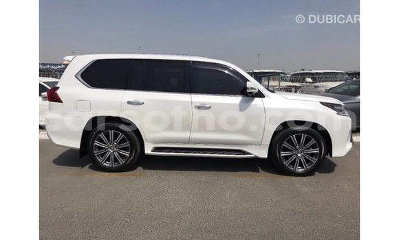 اشتري Imported Lexus LX White سيارة في Import - Dubai في Maseru اشتري Imported Lexus LX White سيارة في Import - Dubai في Maseru