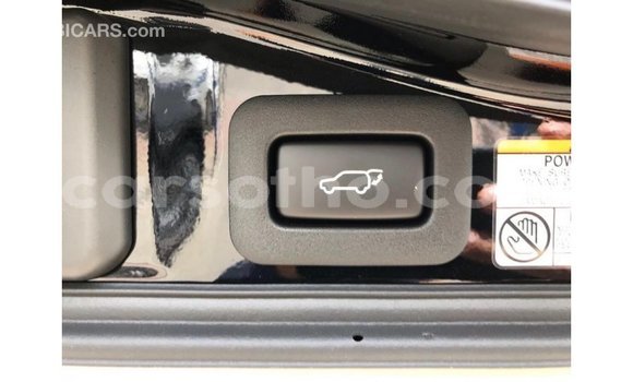 Sayi Imported Toyota Land Cruiser Black Mota in Import - Dubai a Maseru Sayi Imported Toyota Land Cruiser Black Mota in Import - Dubai a Maseru