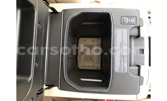 Sayi Imported Toyota Land Cruiser Black Mota in Import - Dubai a Maseru Sayi Imported Toyota Land Cruiser Black Mota in Import - Dubai a Maseru