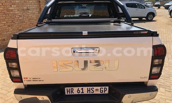 اشتري مستعمل Isuzu KB White سيارة في Maseru في Maseru اشتري مستعمل Isuzu KB White سيارة في Maseru في Maseru