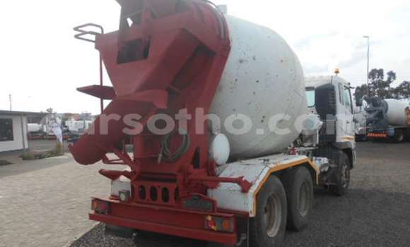 Acheter Occasion Utilitaire Mitsubishi L400 Blanc à Maseru, Maseru Acheter Occasion Utilitaire Mitsubishi L400 Blanc à Maseru, Maseru