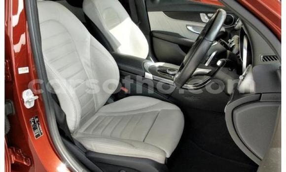 Acheter Occasion Voiture Mercedes-Benz C–Class Rouge à Maseru, Maseru Acheter Occasion Voiture Mercedes-Benz C–Class Rouge à Maseru, Maseru