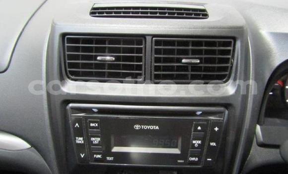 Sayi Na hannu Toyota Avanza Silver Mota in Maseru a Maseru Sayi Na hannu Toyota Avanza Silver Mota in Maseru a Maseru